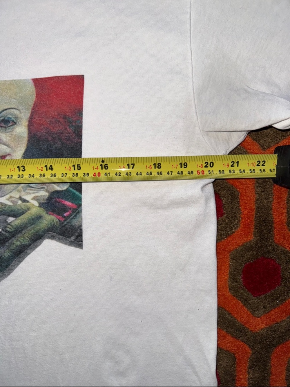 MAKE OFFER! Stephen King's IT Pennywise the Clown Gildan Crewneck Tee t-shirt M - Picture 4 of 4